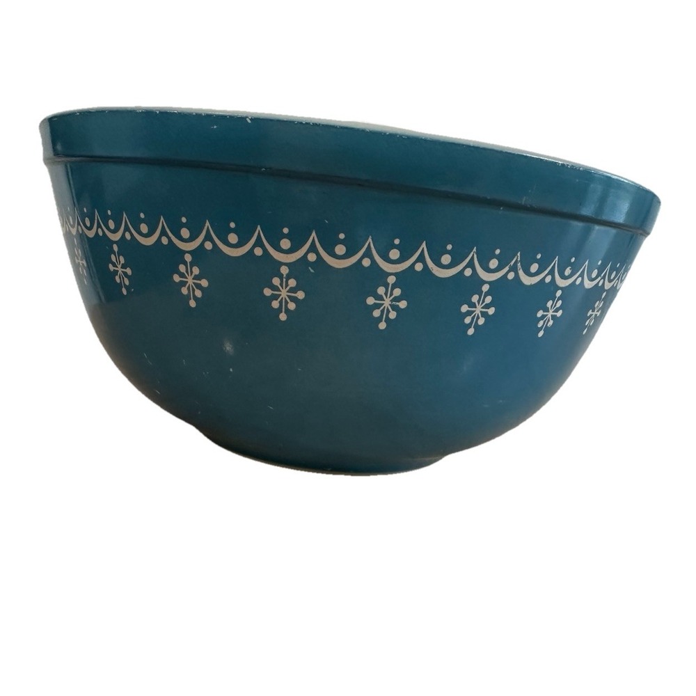 Pyrex Blue Snowflake Garland Casserole Dish 475-B 2 1/2 qt